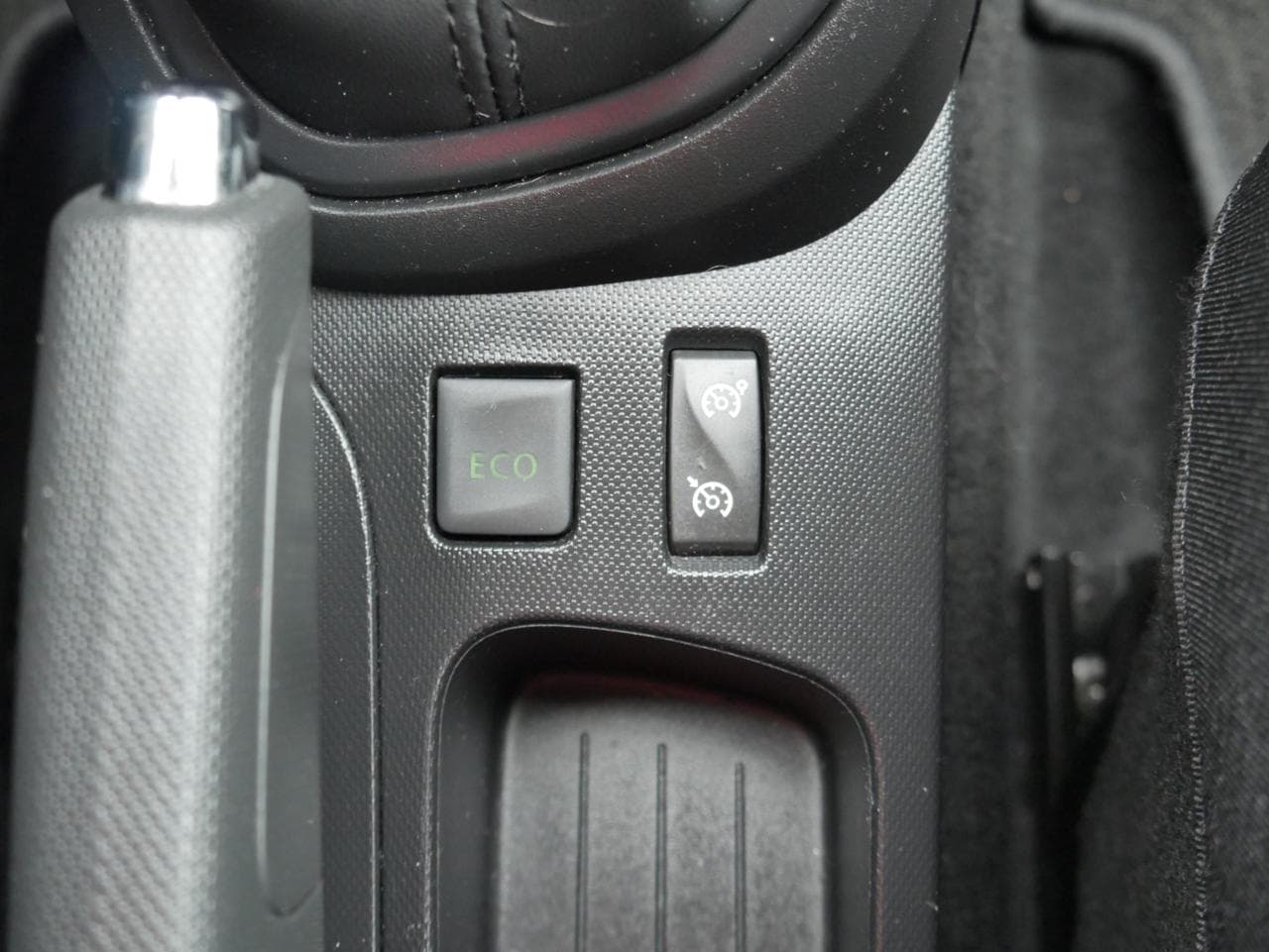 2016 Renault CAPTUR - 23