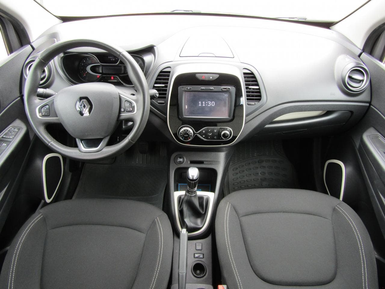2018 Renault CAPTUR - 8