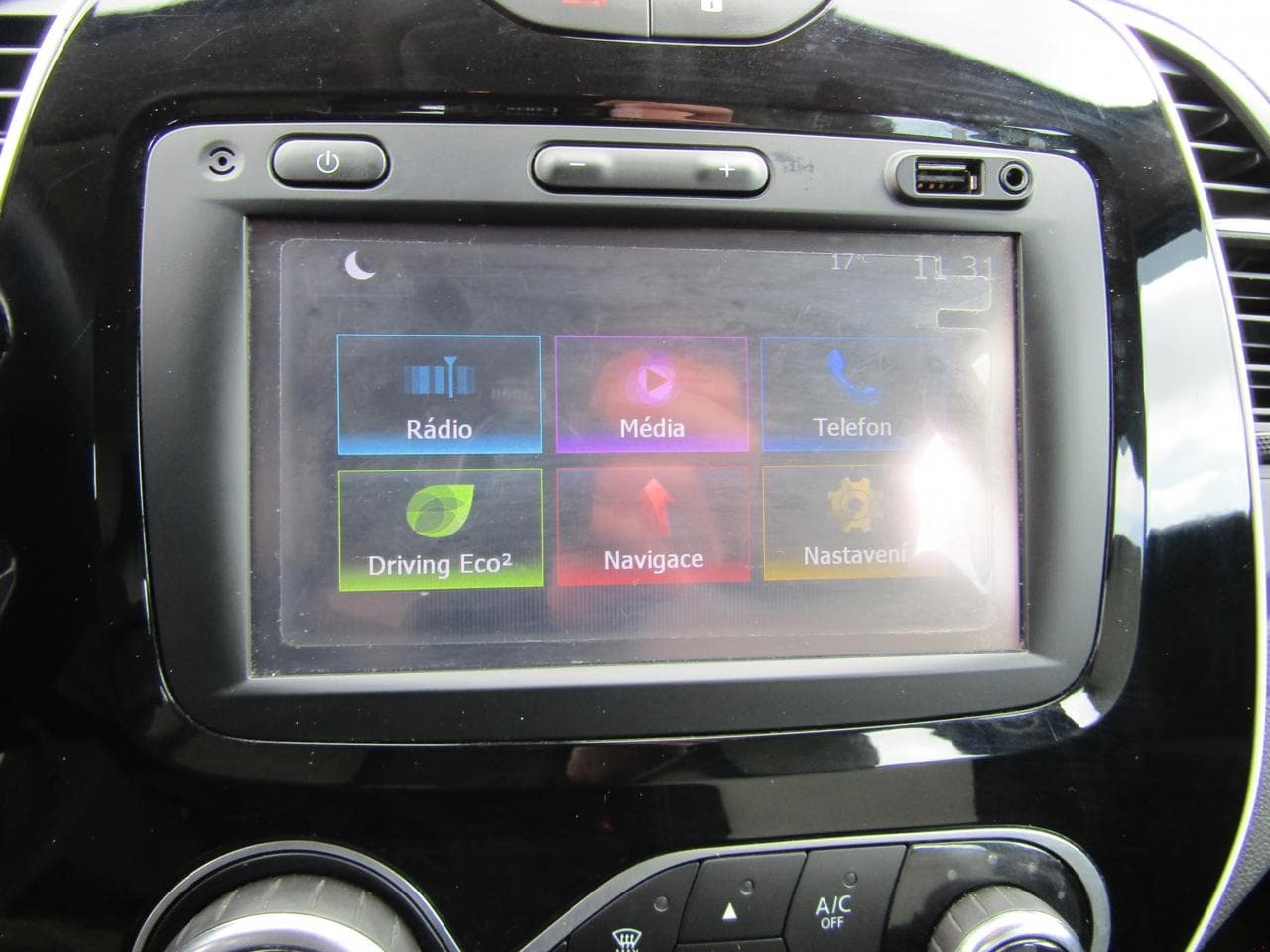2018 Renault CAPTUR - 11