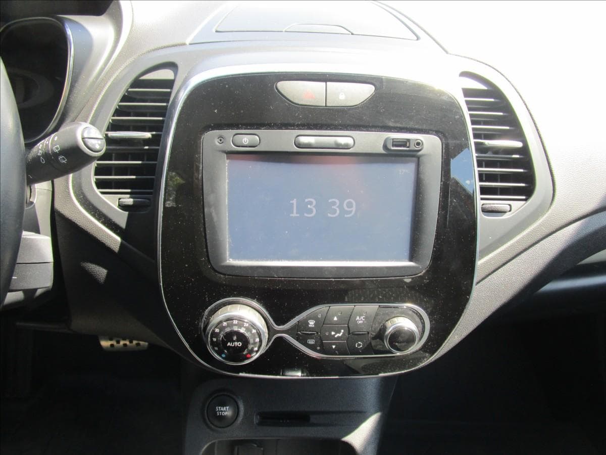 2018 Renault CAPTUR - 9
