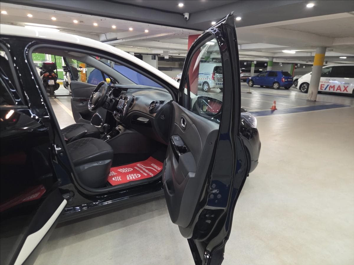2014 Renault CAPTUR - 14