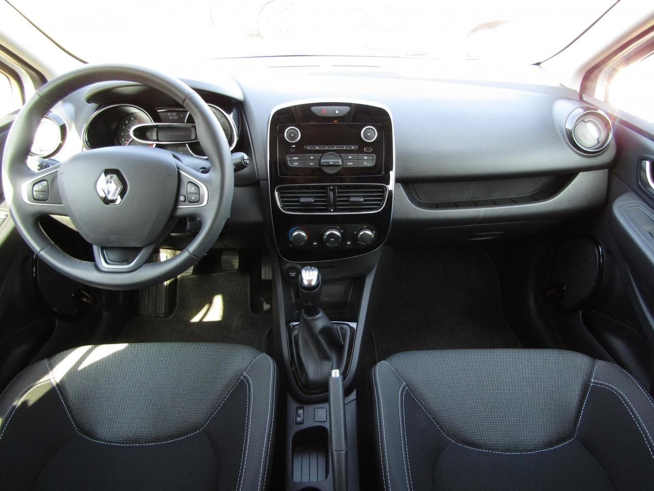 2018 Renault Clio - 8