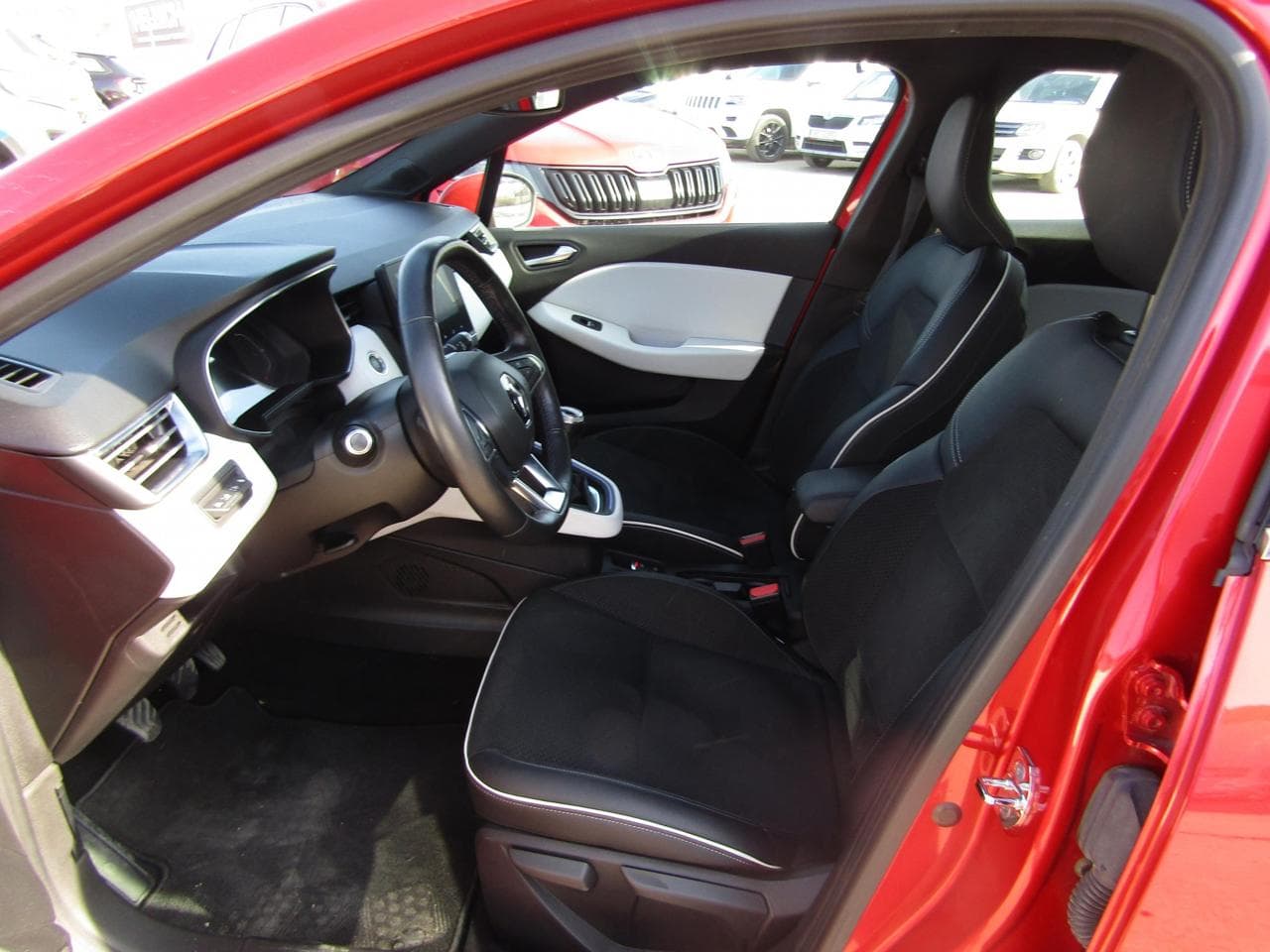 2020 Renault CLIO - 9