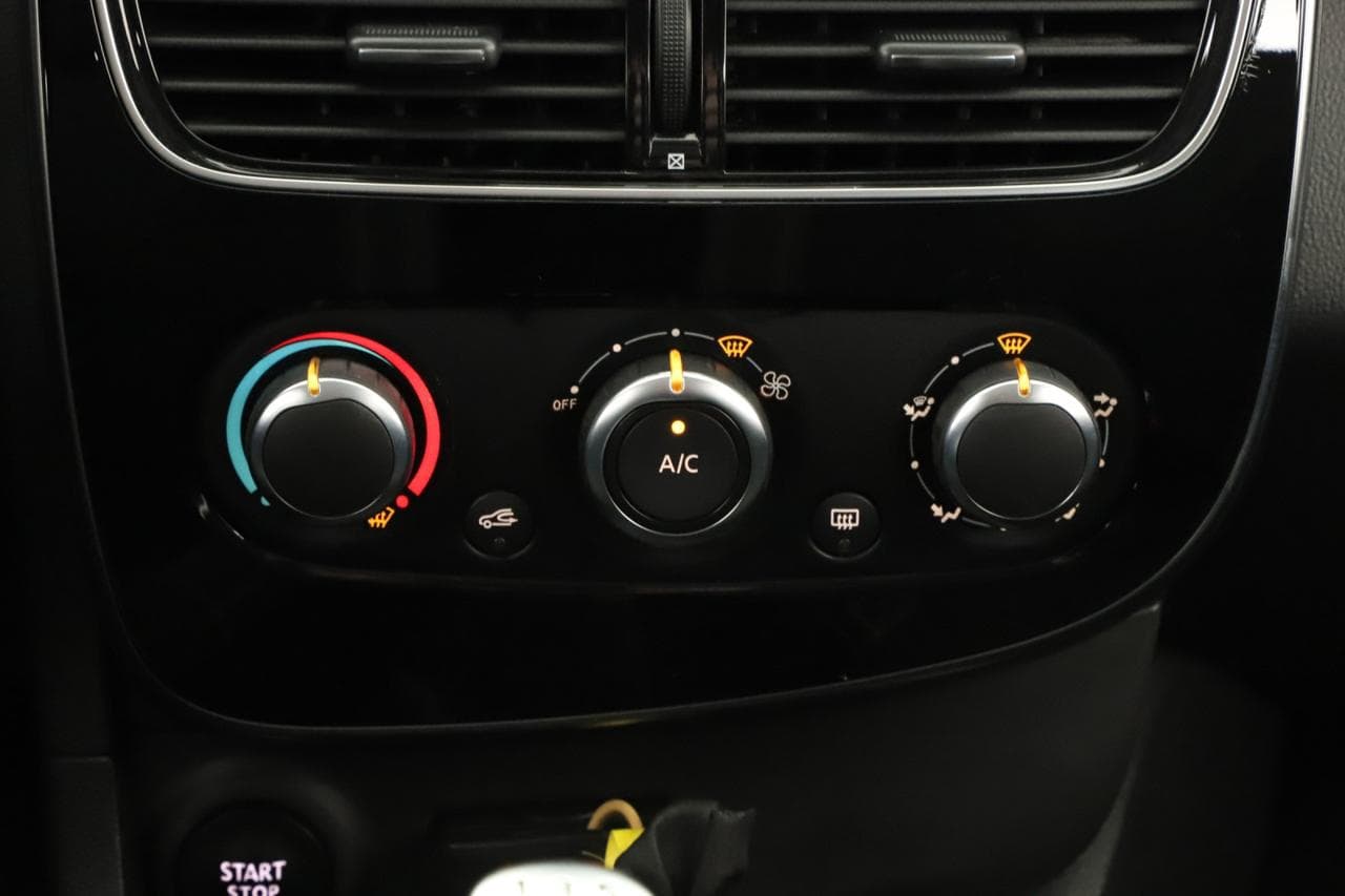 2019 Renault Clio - 16