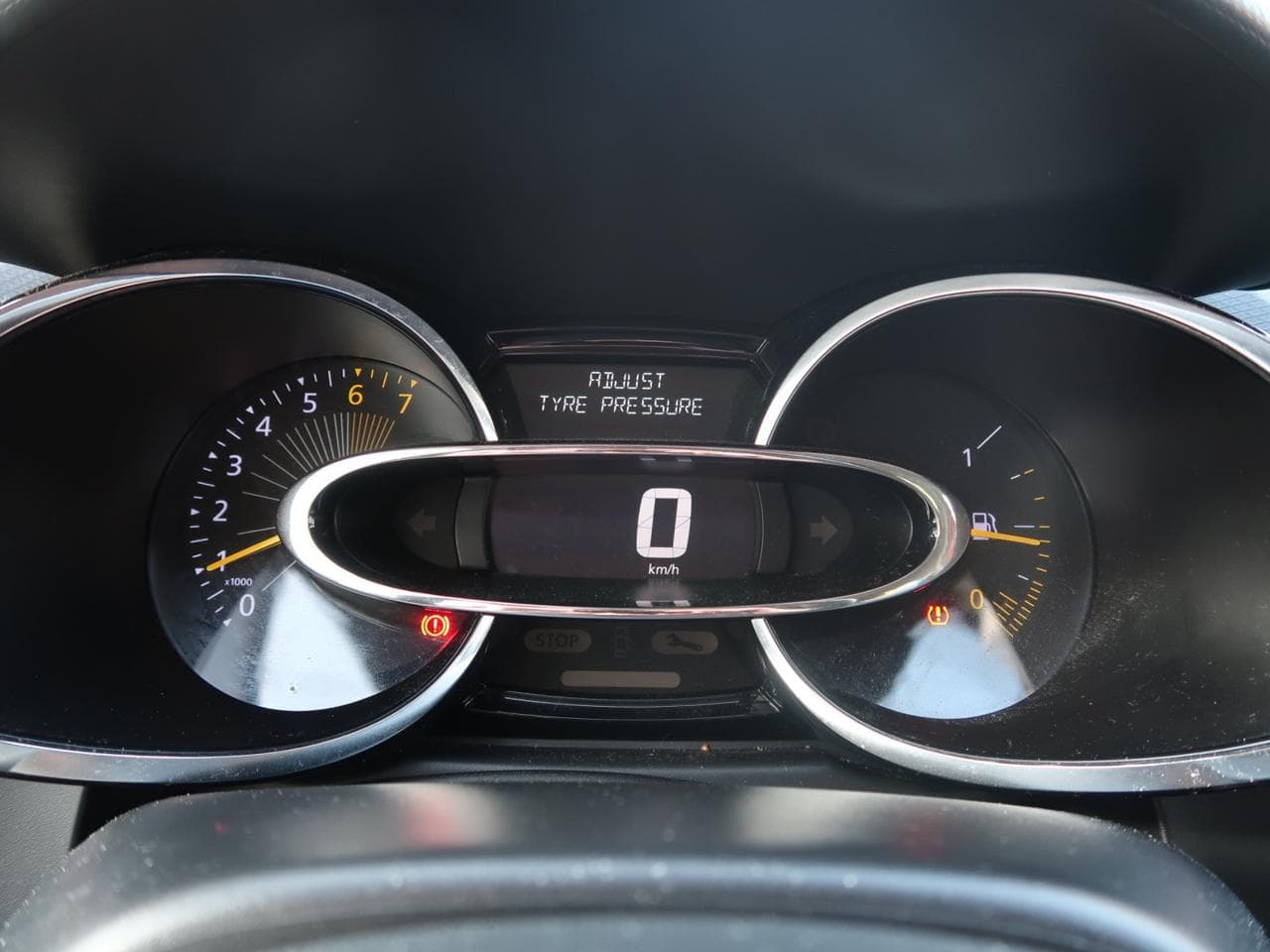 2014 Renault Clio - 17