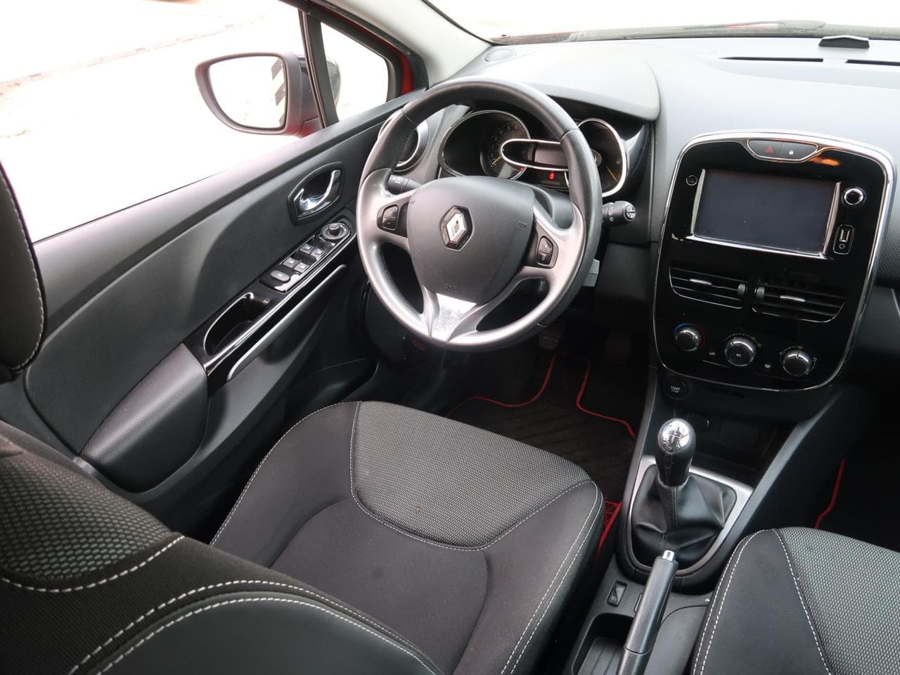 2014 Renault Clio - 9