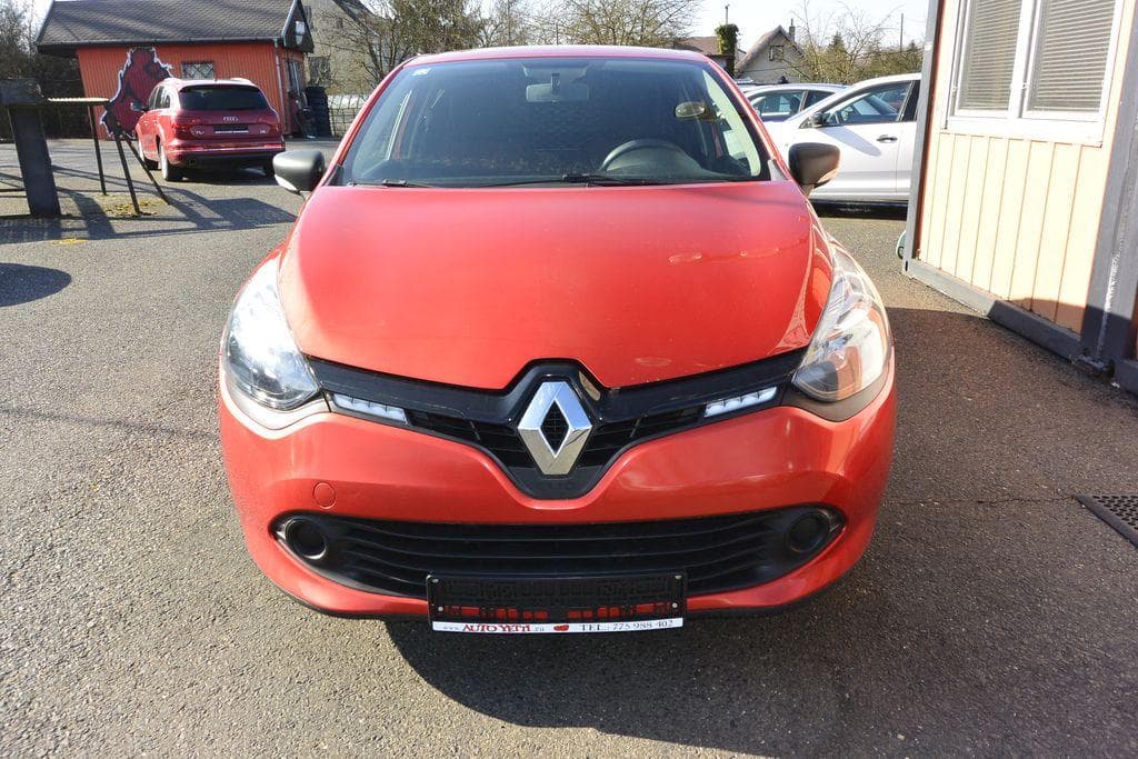 2015 Renault Clio - 2