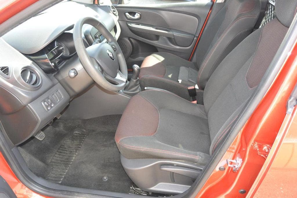 2015 Renault Clio - 8