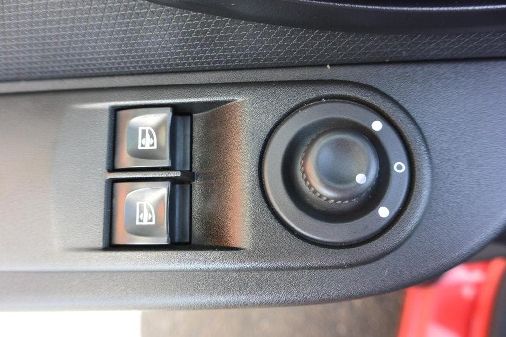 2015 Renault Clio - 11