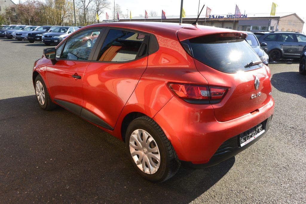 2015 Renault Clio - 7