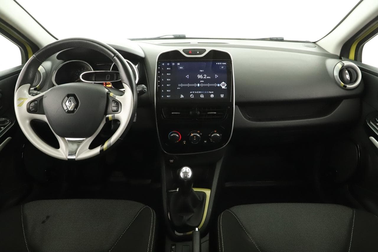 2013 Renault Clio - 17