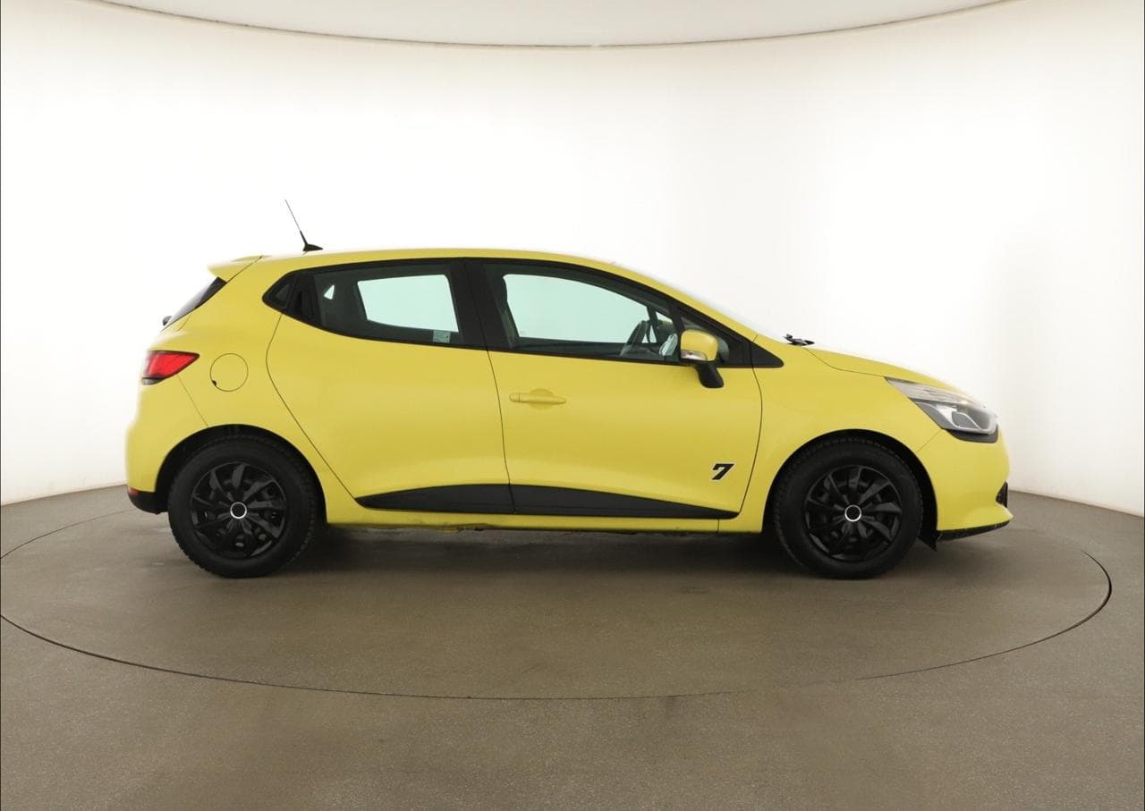 2013 Renault Clio - 15