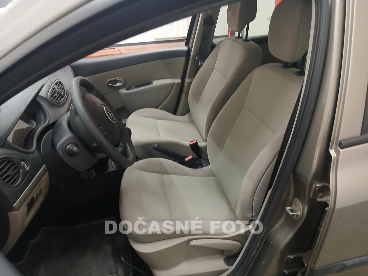 2008 Renault Clio - 5