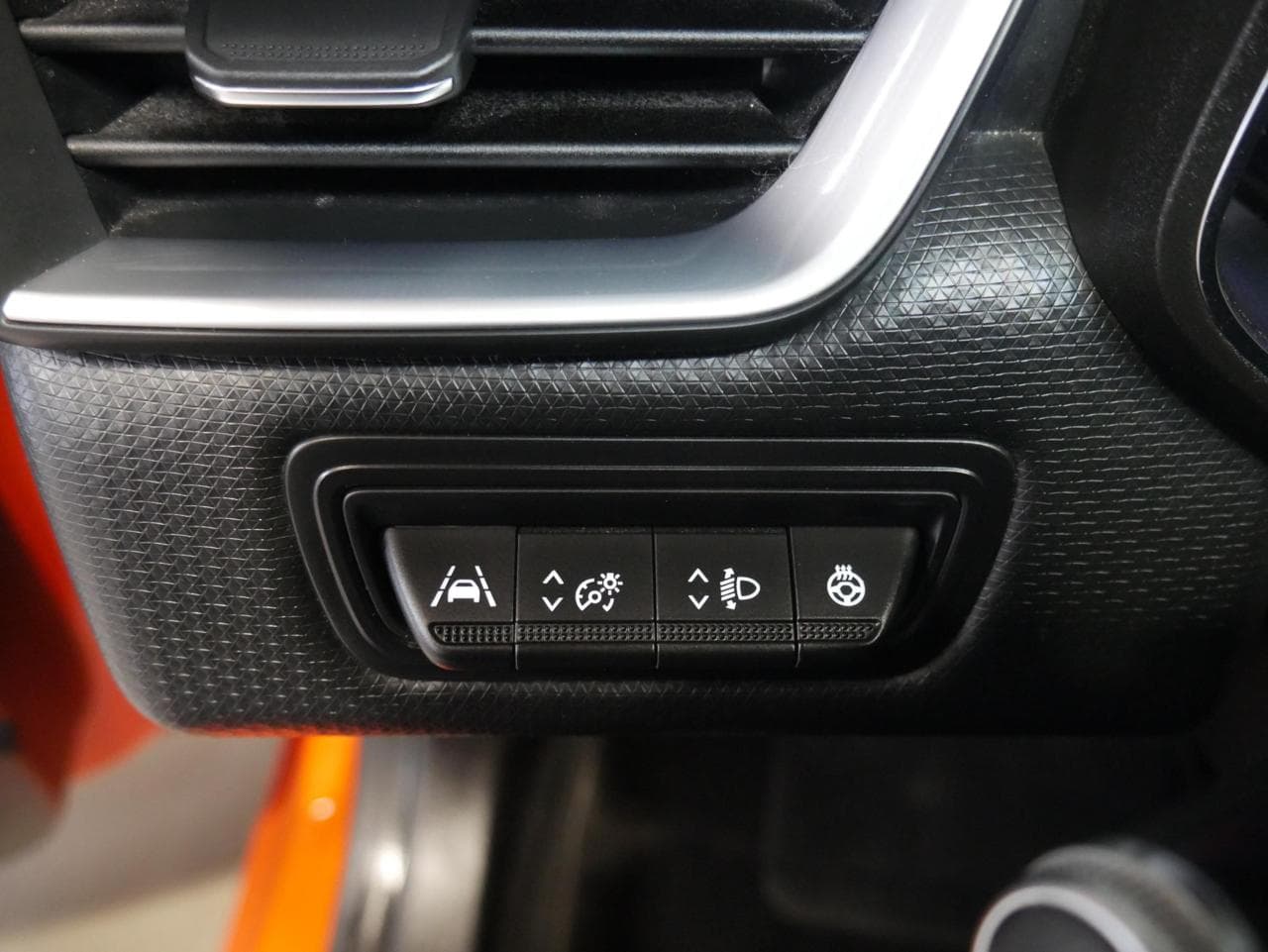 2020 Renault Clio - 23