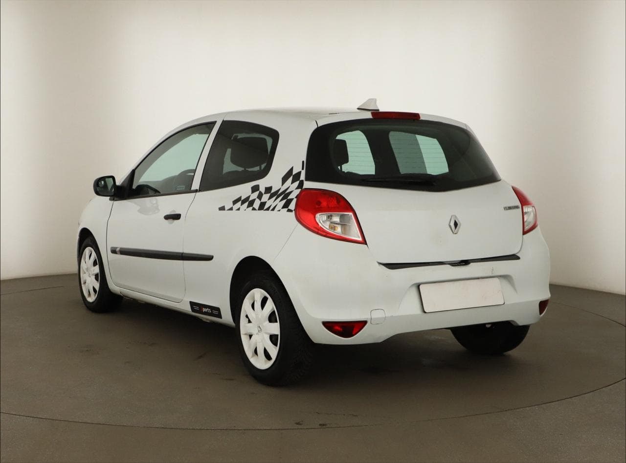 2013 Renault Clio - 9