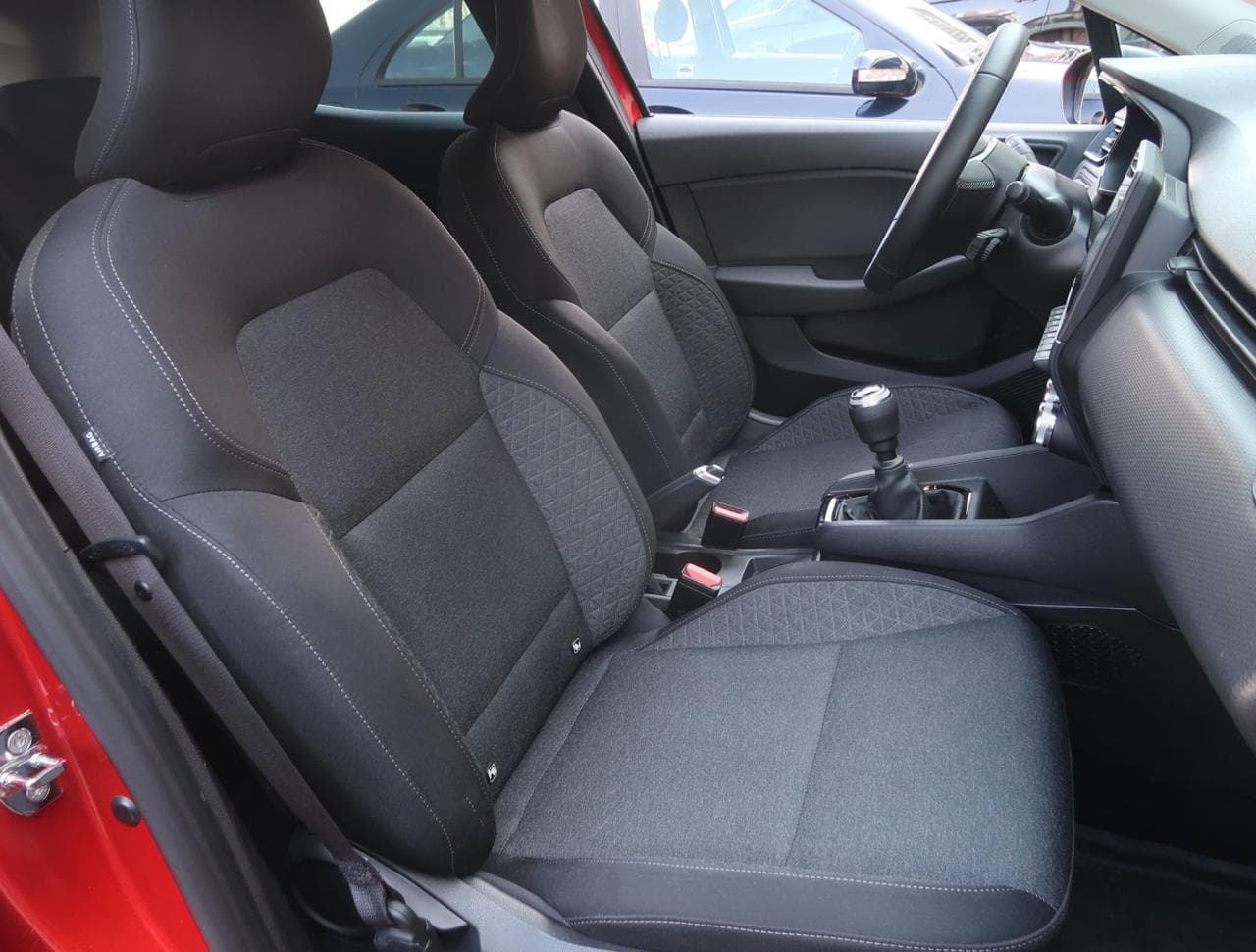 2021 Renault Clio - 23