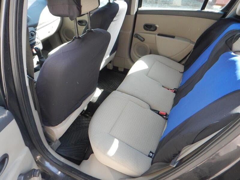 2006 Renault CLIO - 10