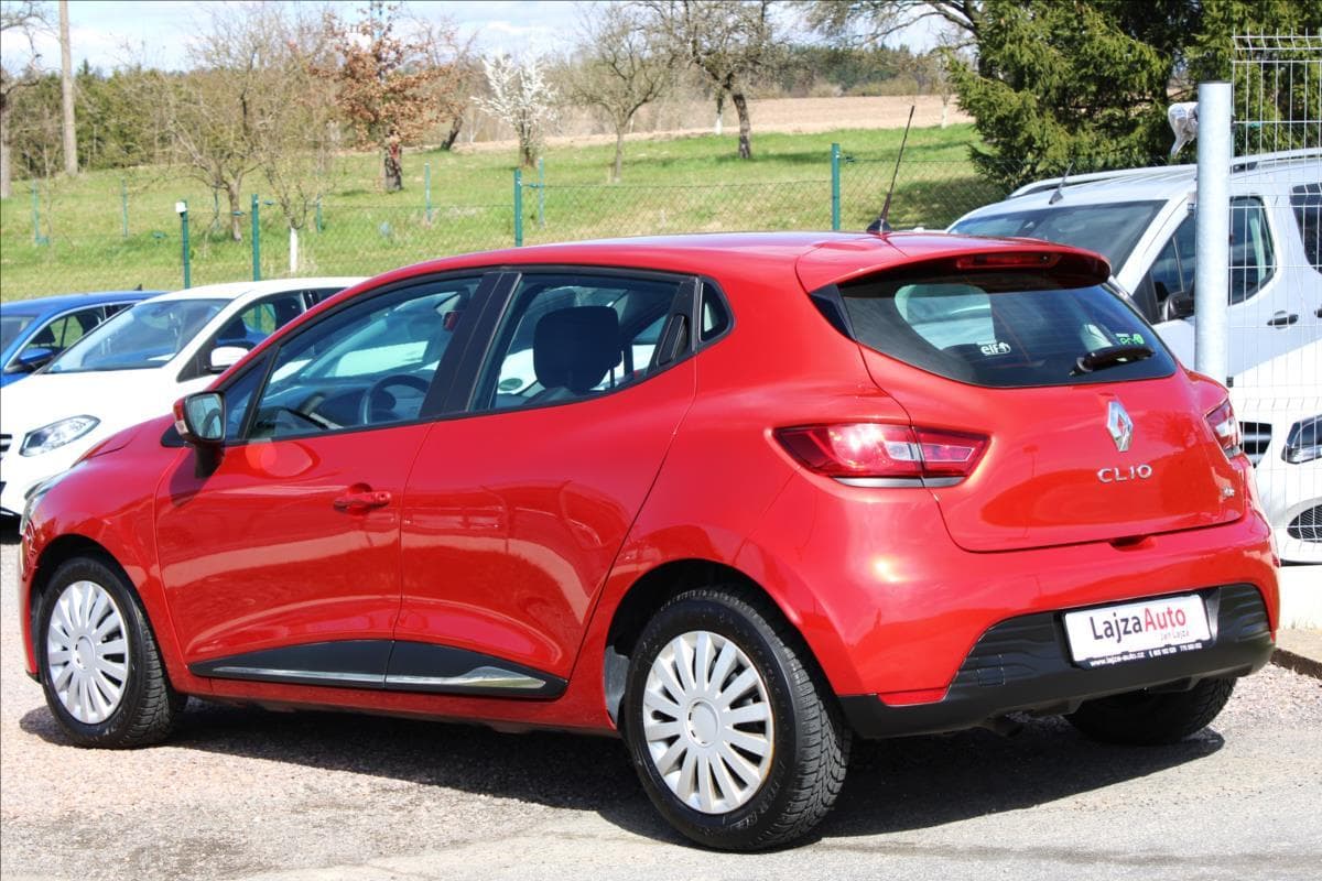 2015 Renault CLIO - 9