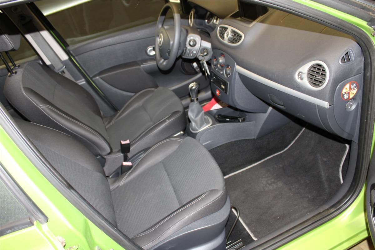 2009 Renault CLIO - 20
