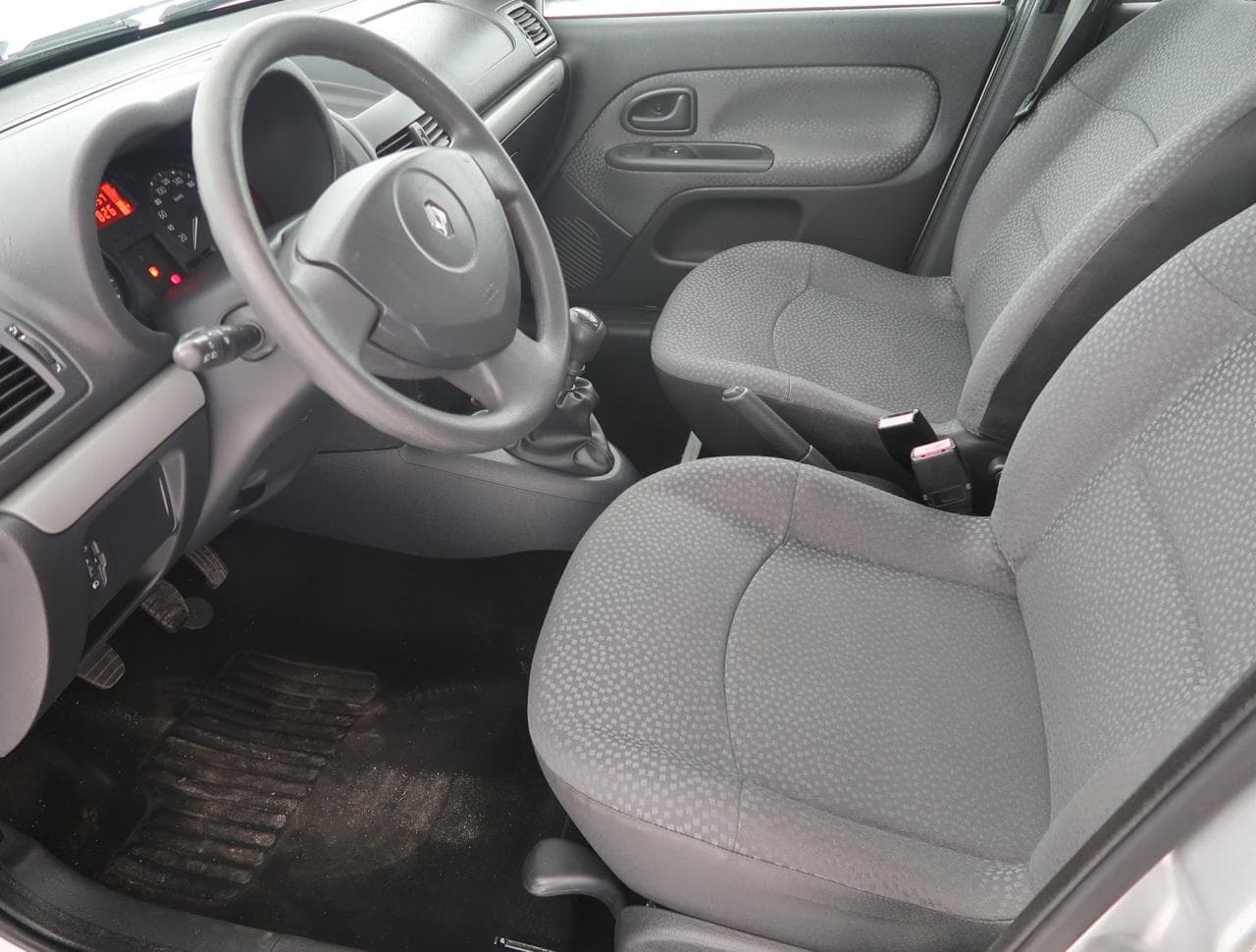 2009 Renault CLIO - 28