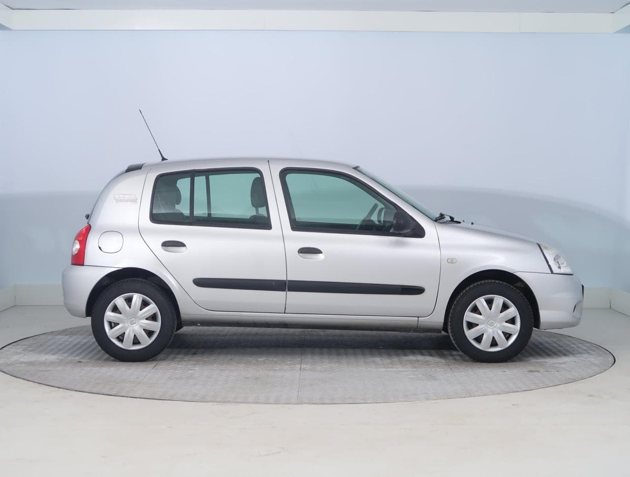 2009 Renault CLIO - 12