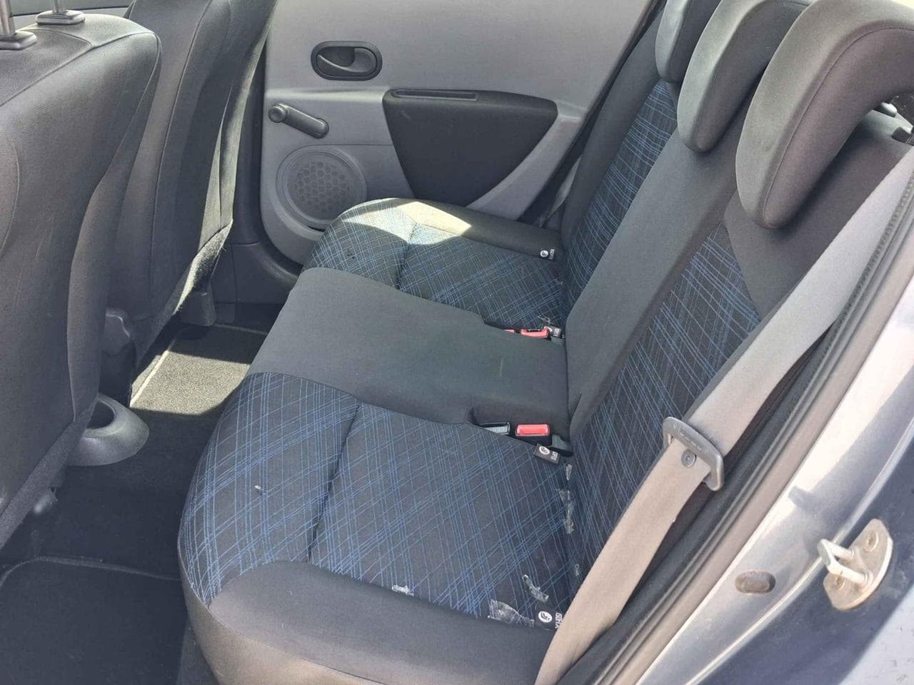 2006 Renault CLIO - 10