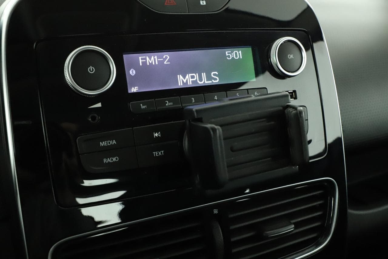 2018 Renault CLIO - 18