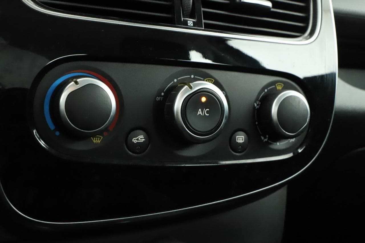 2018 Renault CLIO - 17