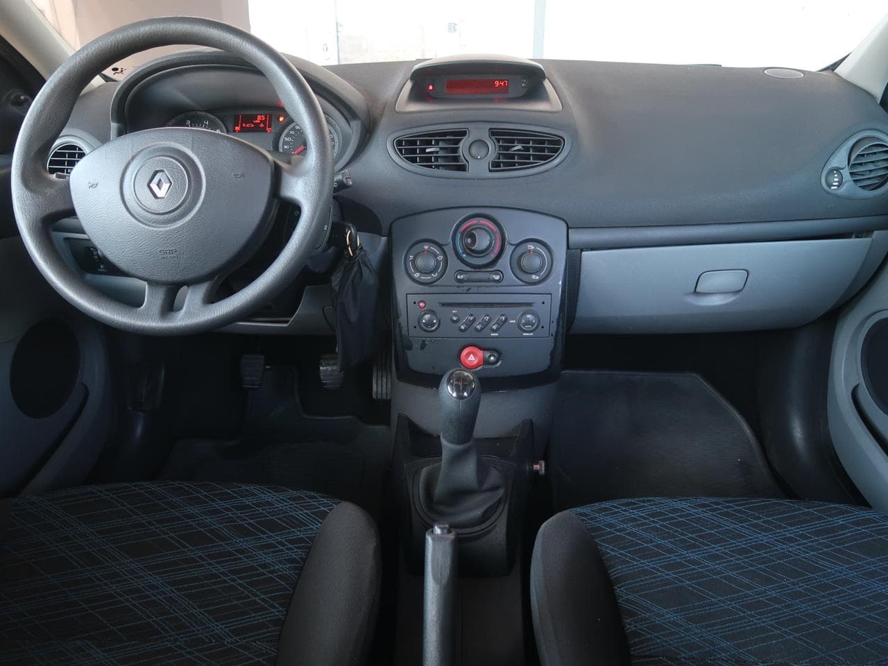 2007 Renault CLIO - 10
