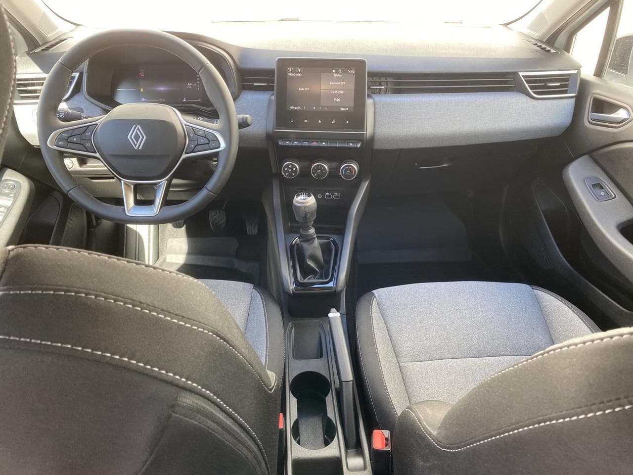 2025 Renault CLIO - 8