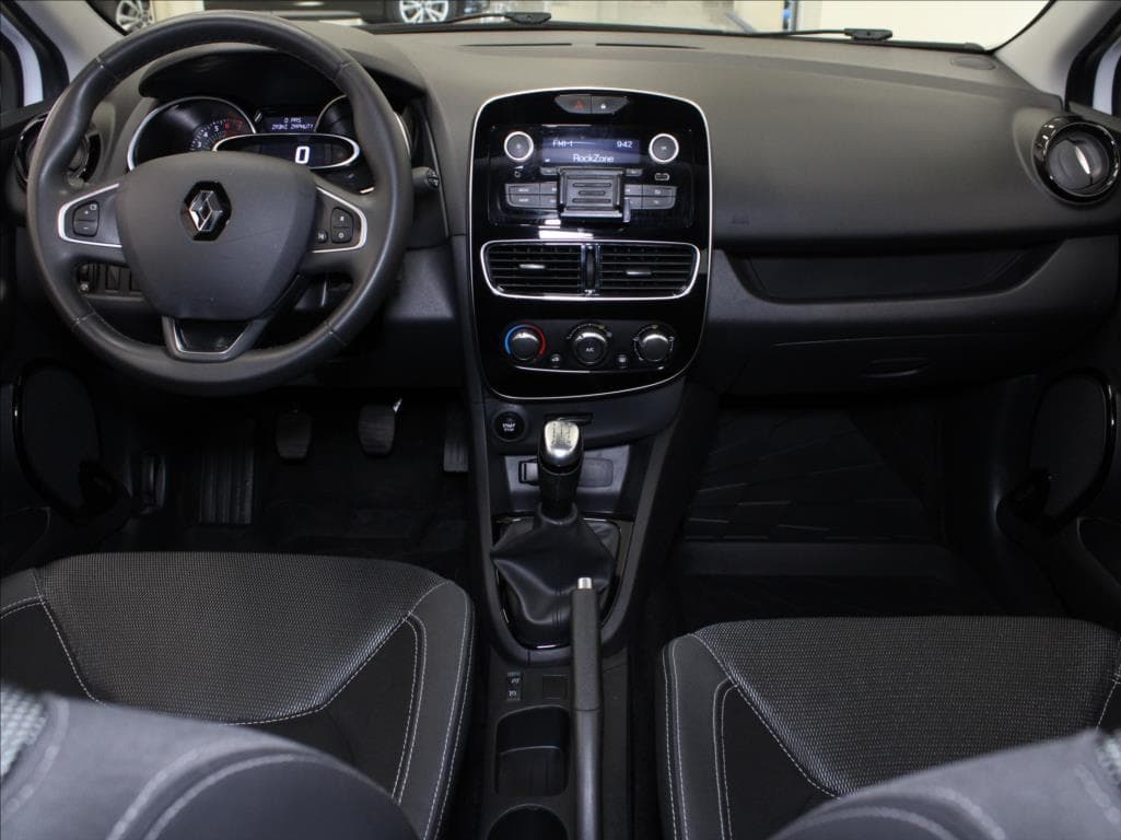 2017 Renault CLIO - 8