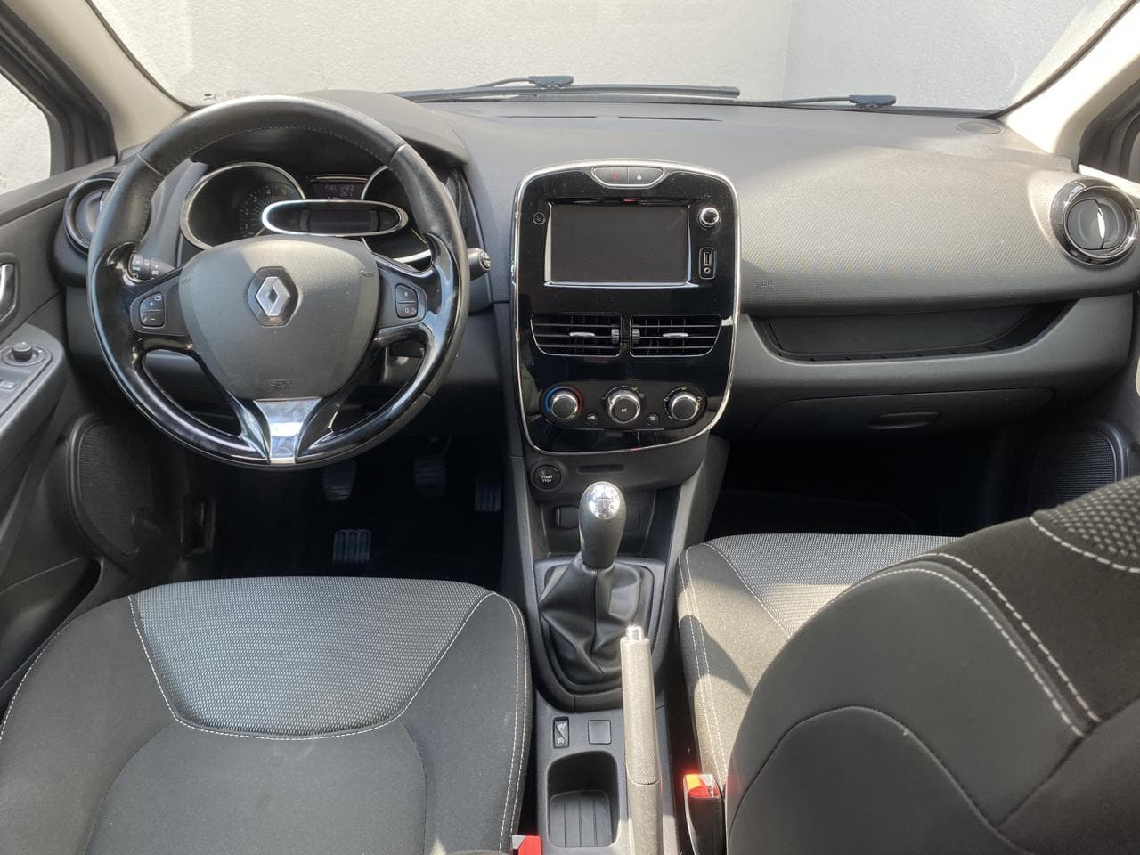 2013 Renault CLIO - 18