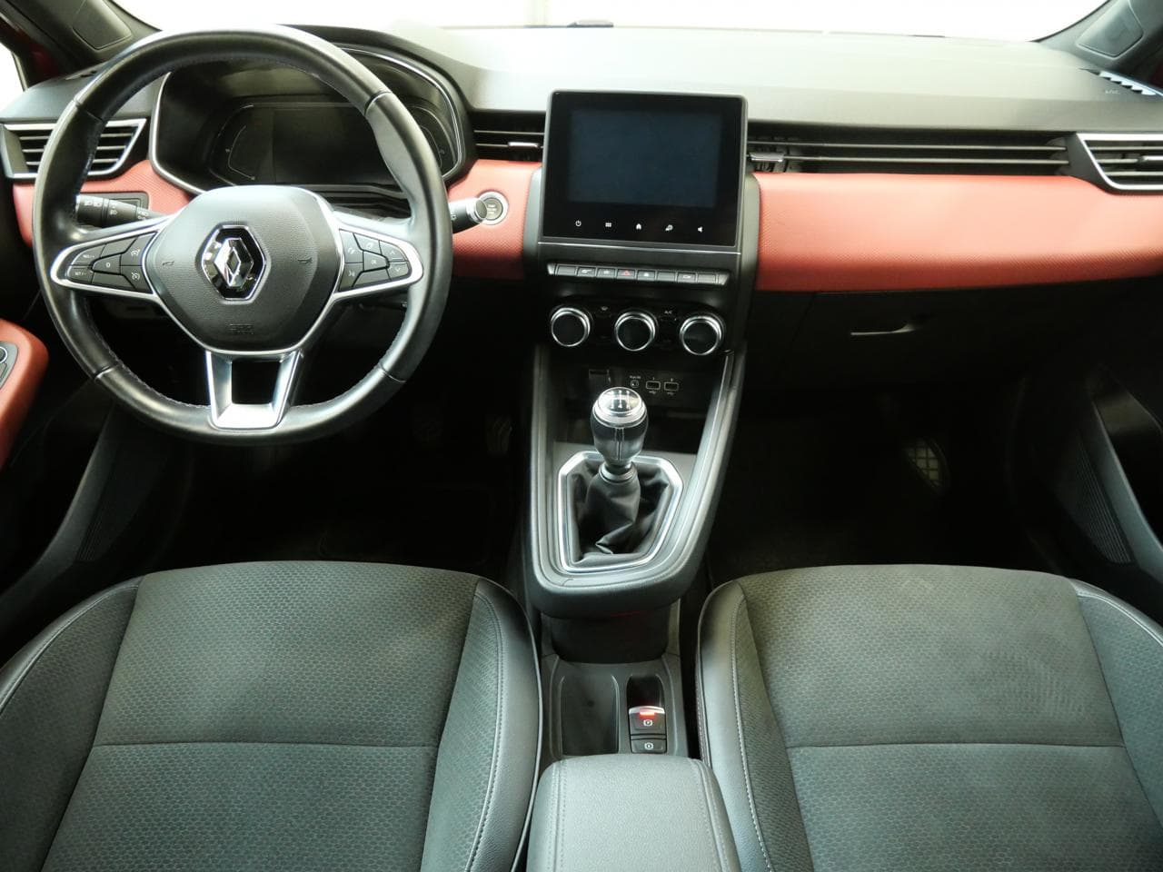 2020 Renault CLIO - 8