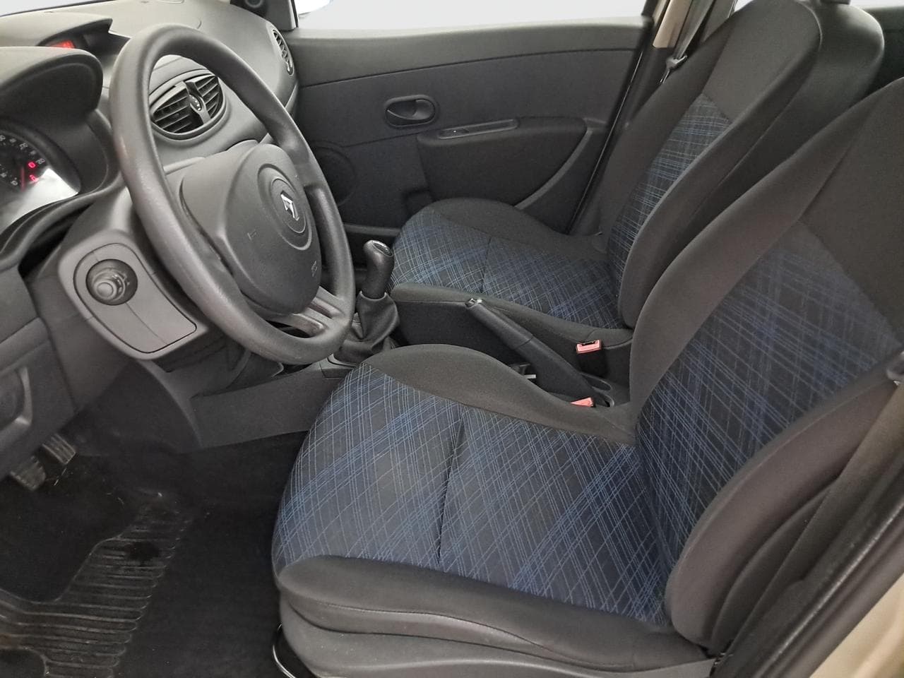 2007 Renault CLIO - 16