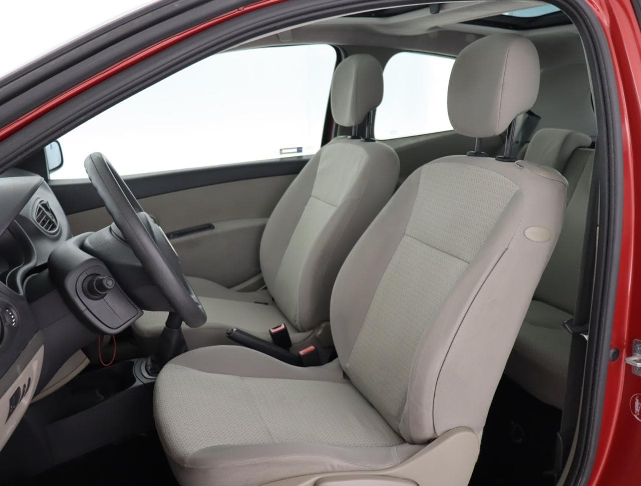 2008 Renault CLIO - 23