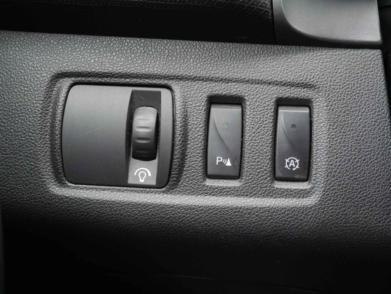 2016 Renault CLIO - 33