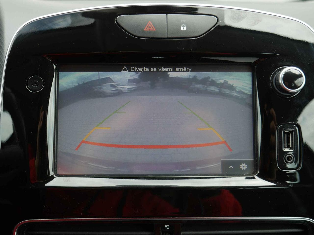 2016 Renault CLIO - 27