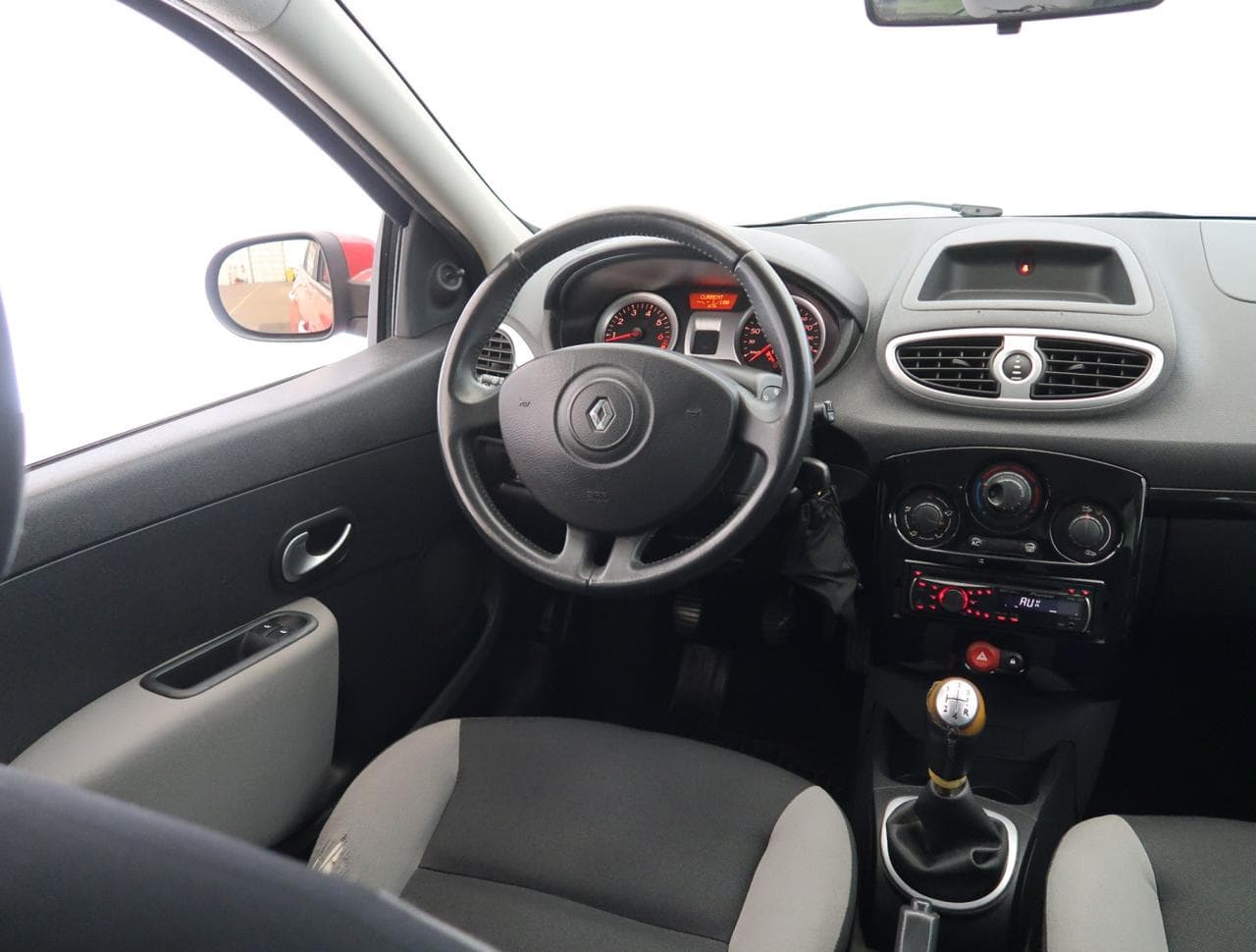 2010 Renault CLIO - 9