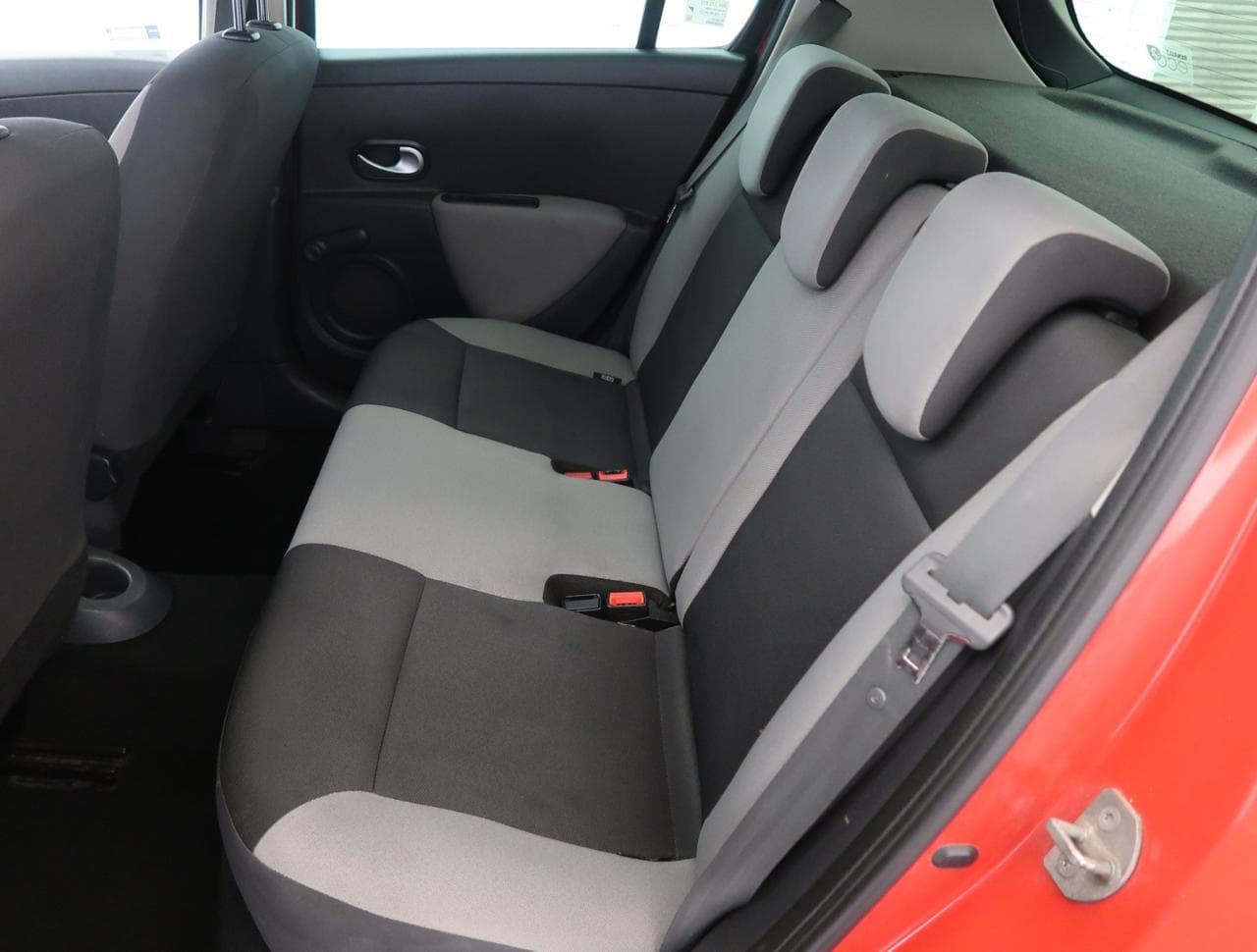 2010 Renault CLIO - 15