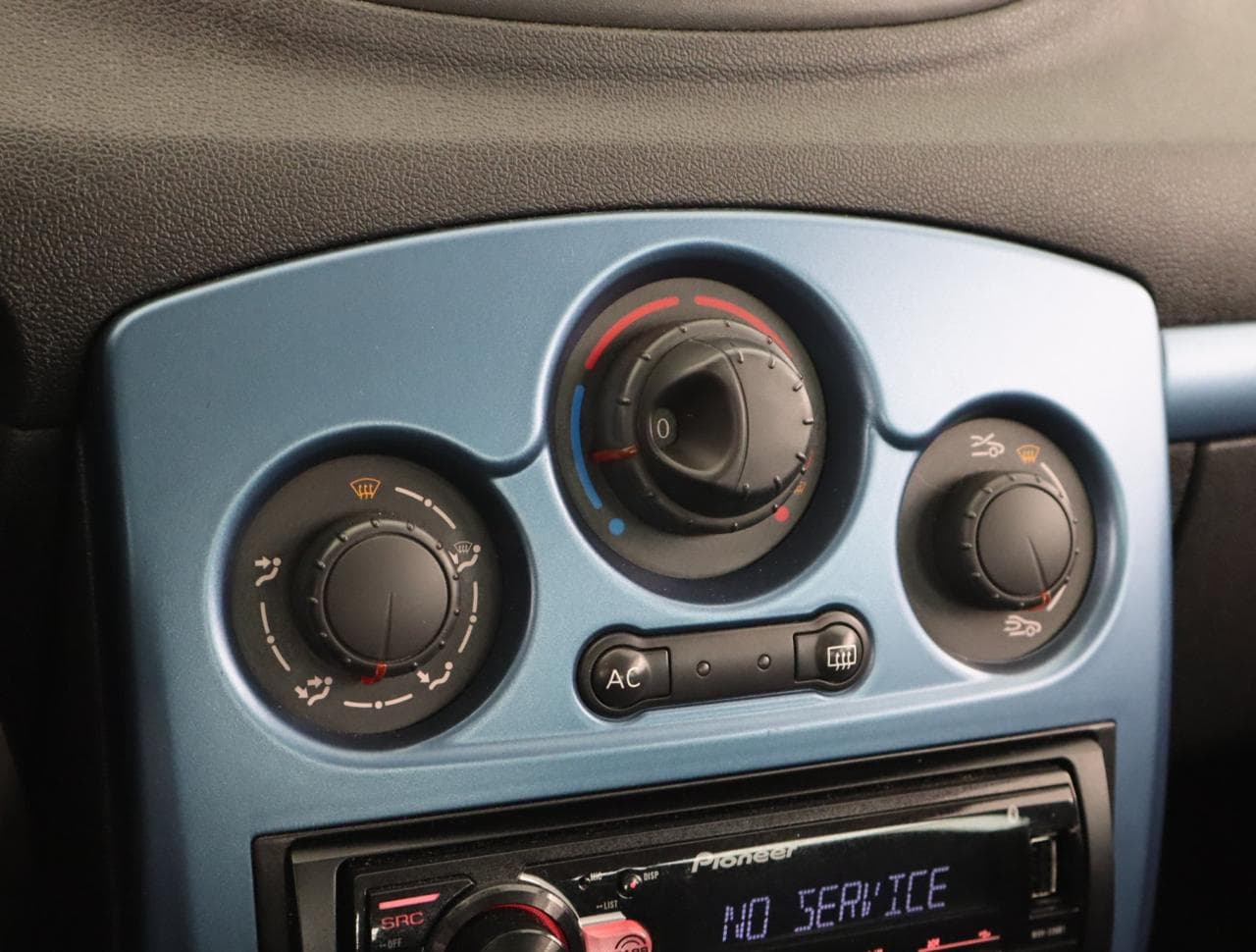 2008 Renault CLIO - 33
