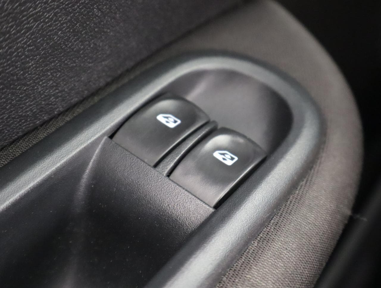 2008 Renault CLIO - 31