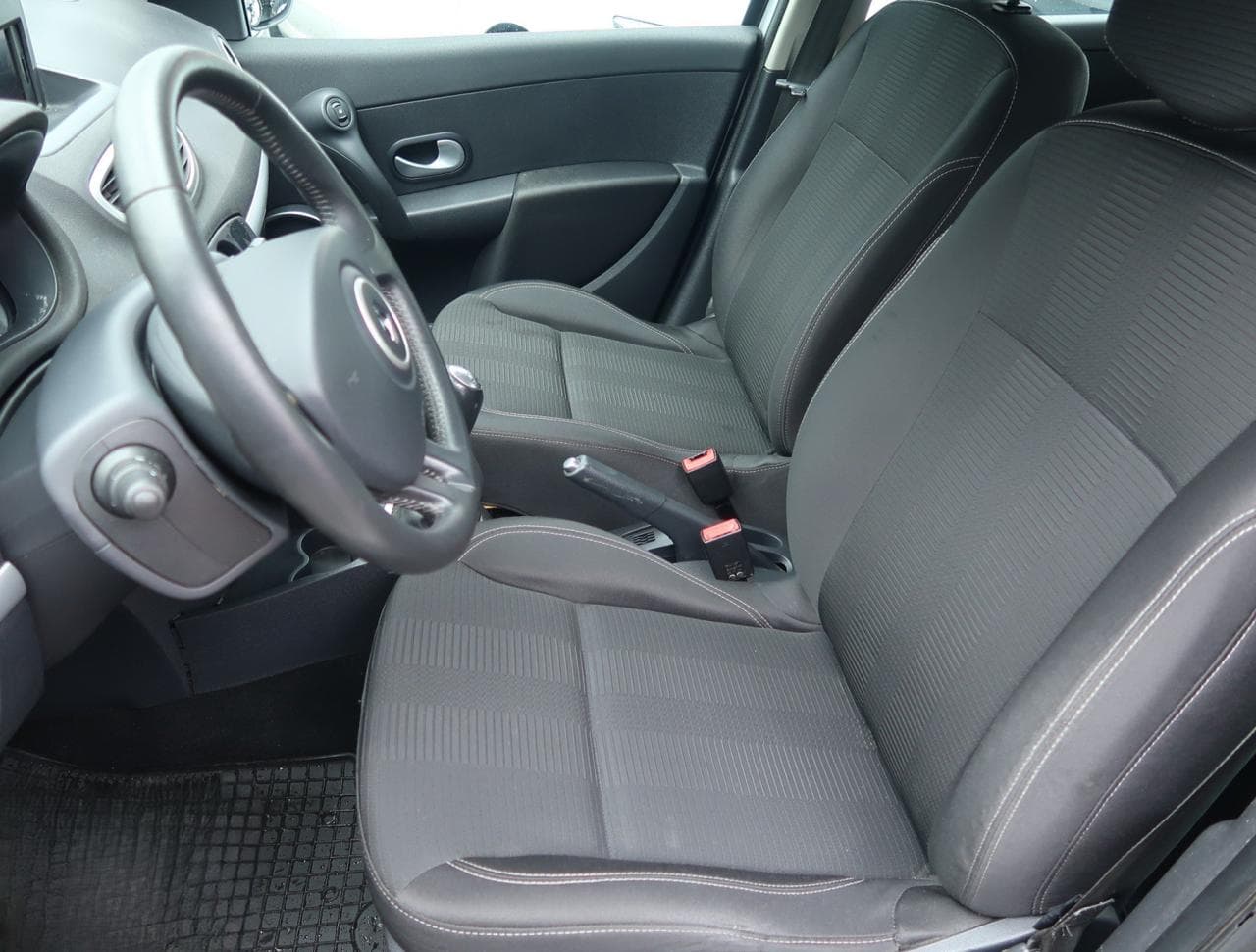 2009 Renault CLIO - 24