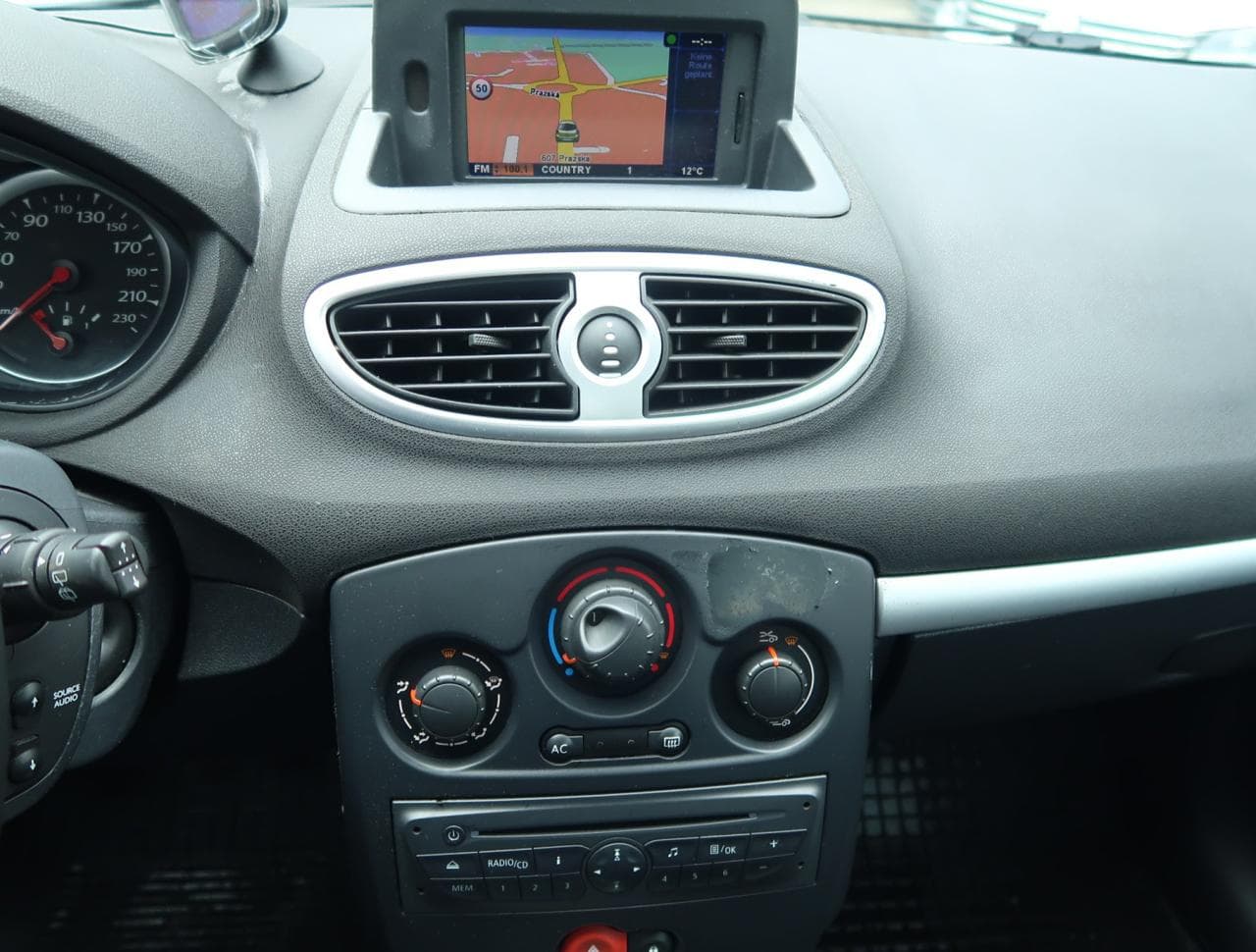 2009 Renault CLIO - 28