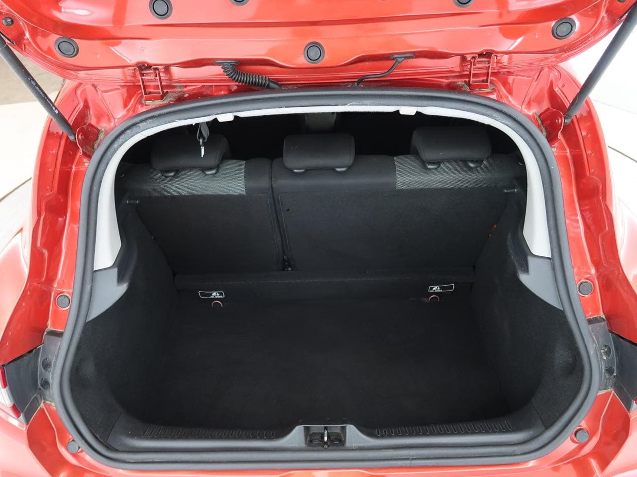 2014 Renault CLIO - 33