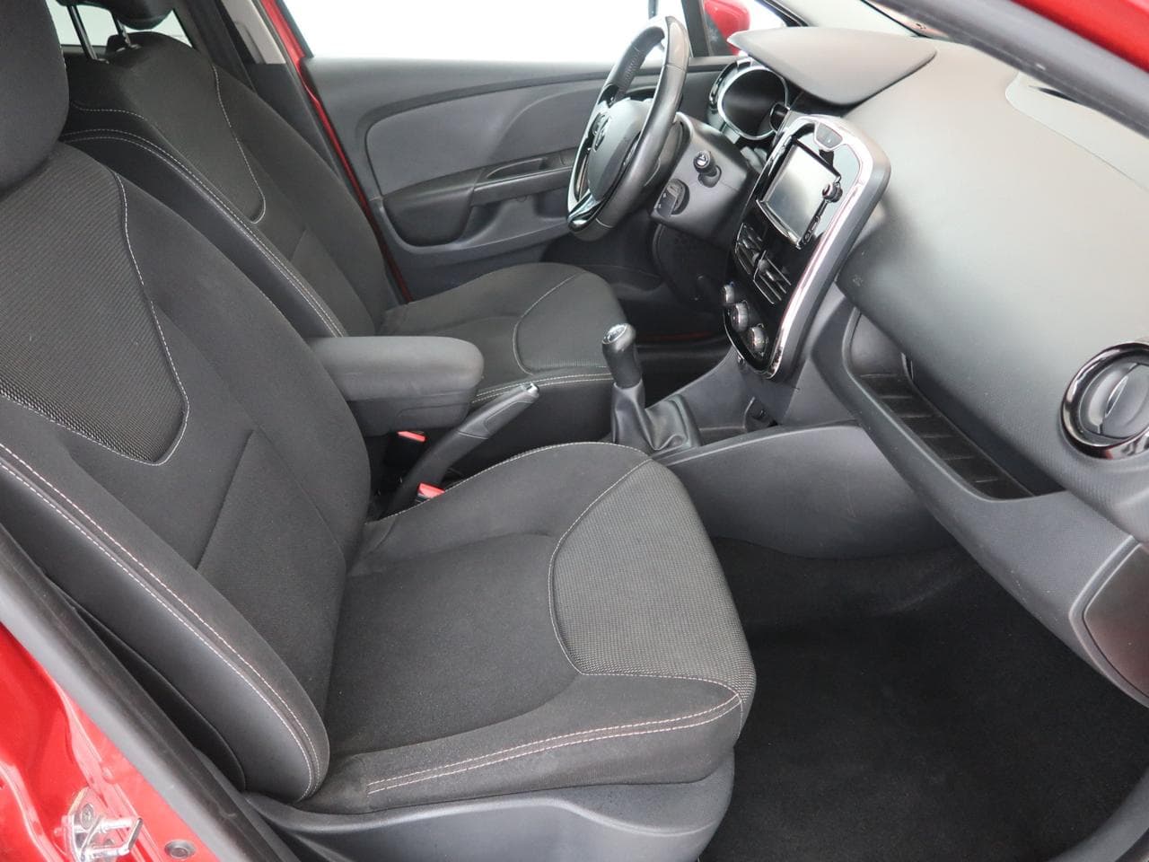 2014 Renault CLIO - 17