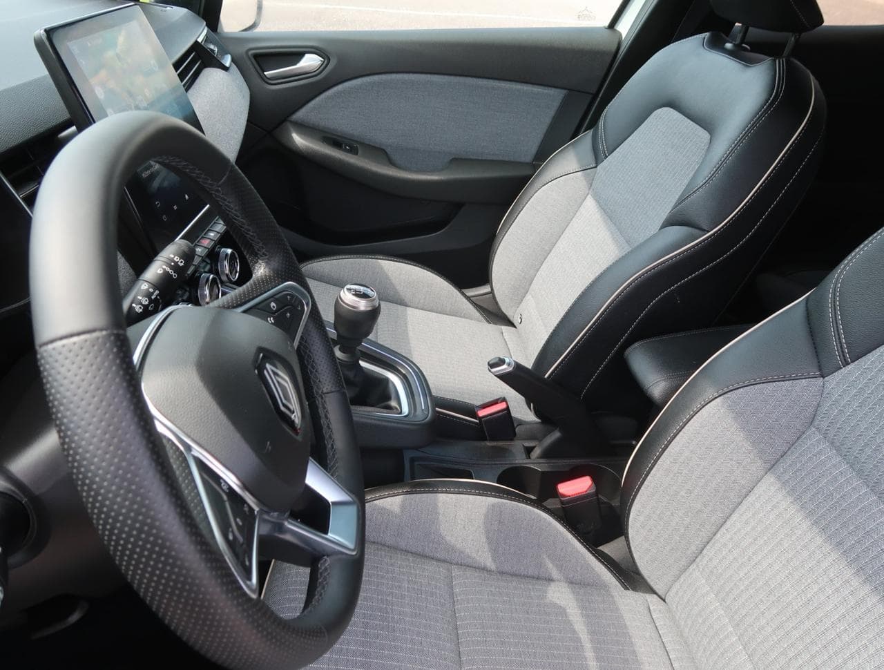 2023 Renault CLIO - 28