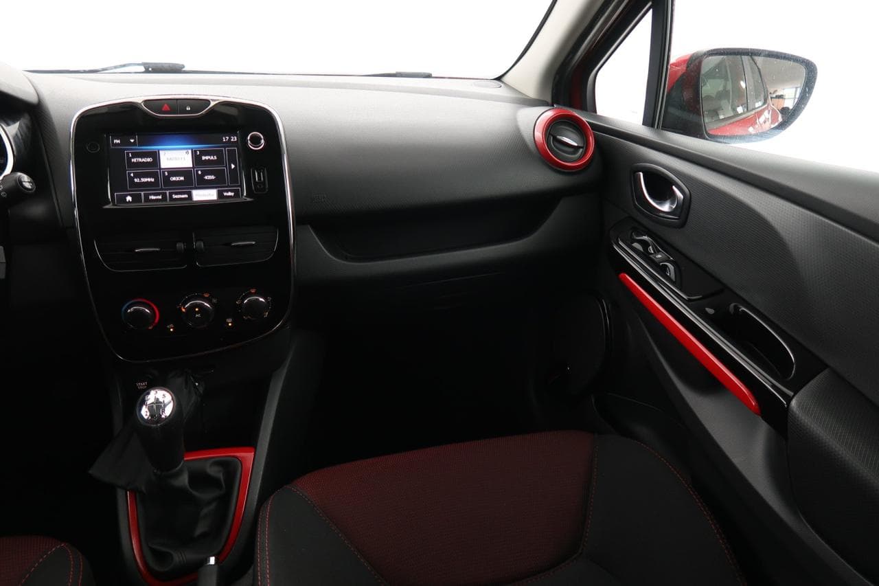 2014 Renault CLIO - 17