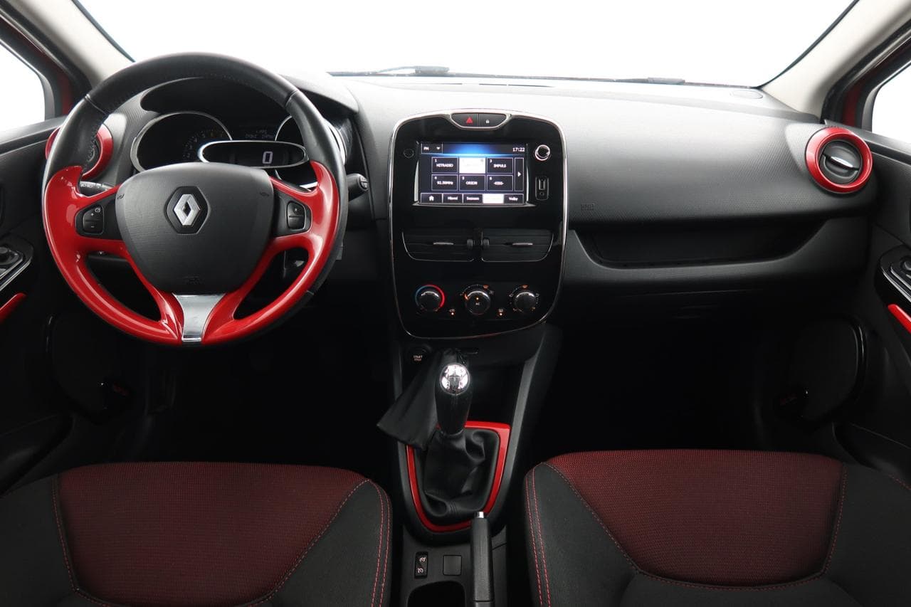 2014 Renault CLIO - 15