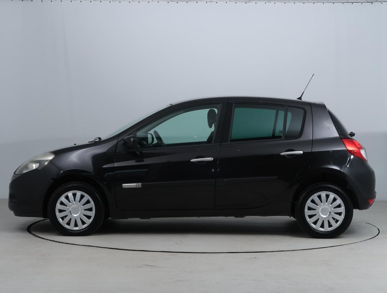 2011 Renault CLIO - 6