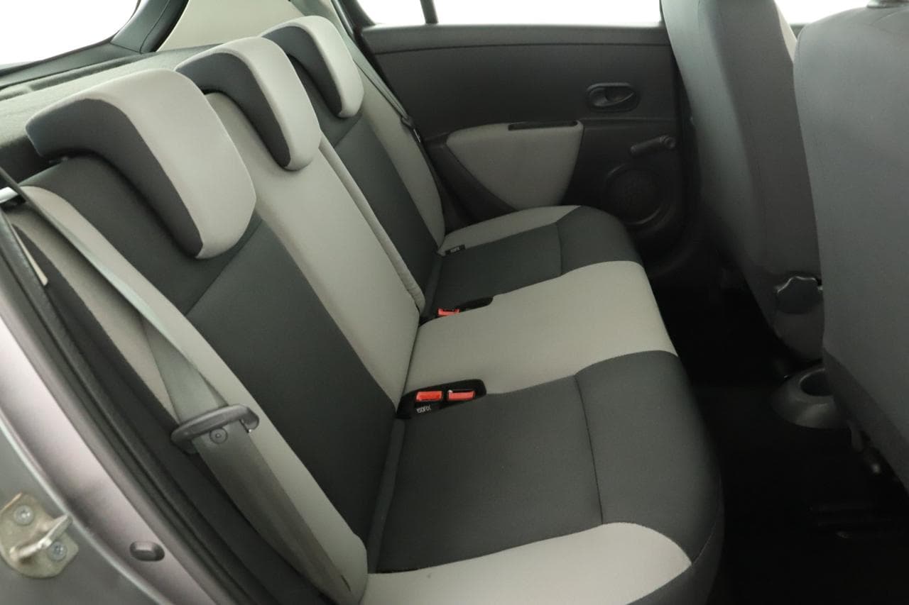 2009 Renault CLIO - 18